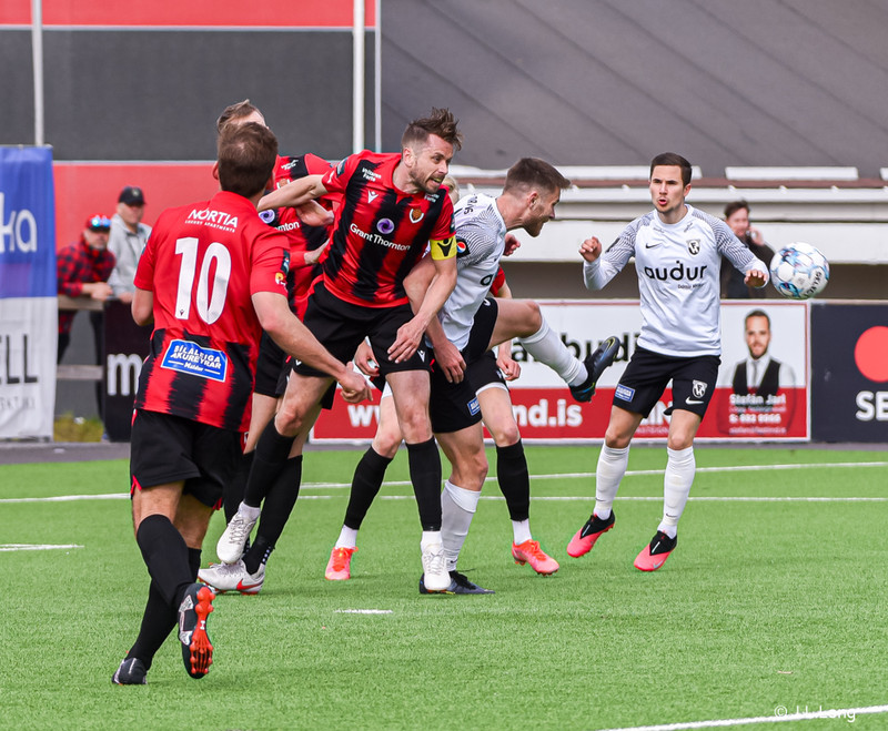 Myndaveisla: Víkingur vann FH og tók toppsætið