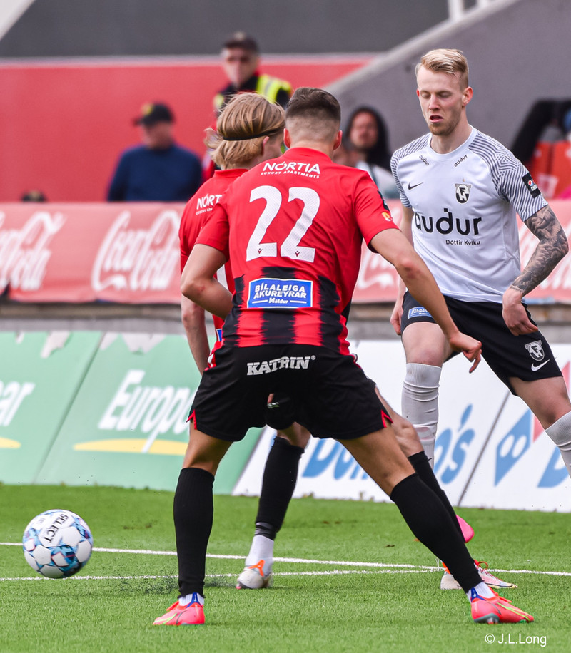 Myndaveisla: Víkingur vann FH og tók toppsætið