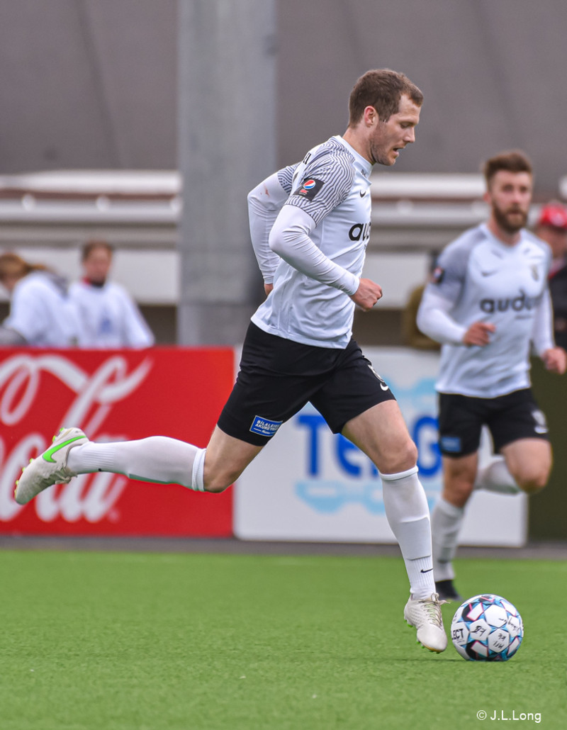 Myndaveisla: Víkingur vann FH og tók toppsætið