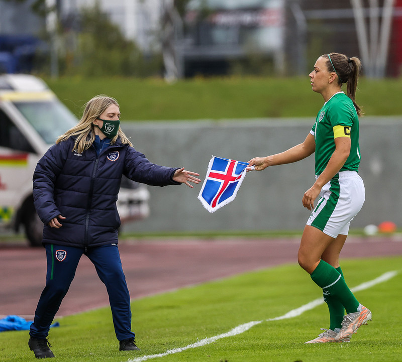 Myndaveisla frá sigri Íslands á Írlandi í gærkvöldi