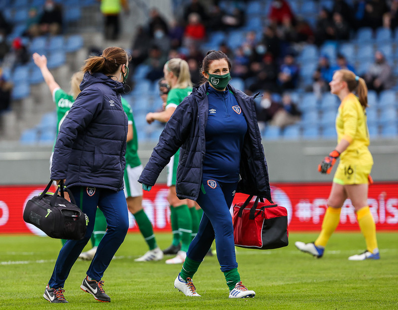 Myndaveisla frá sigri Íslands á Írlandi í gærkvöldi
