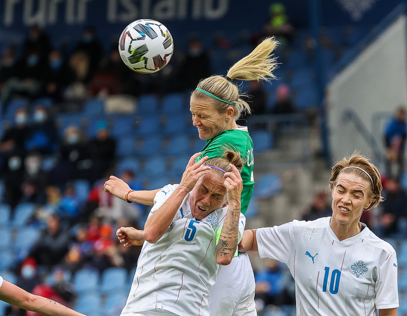 Myndaveisla frá sigri Íslands á Írlandi í gærkvöldi