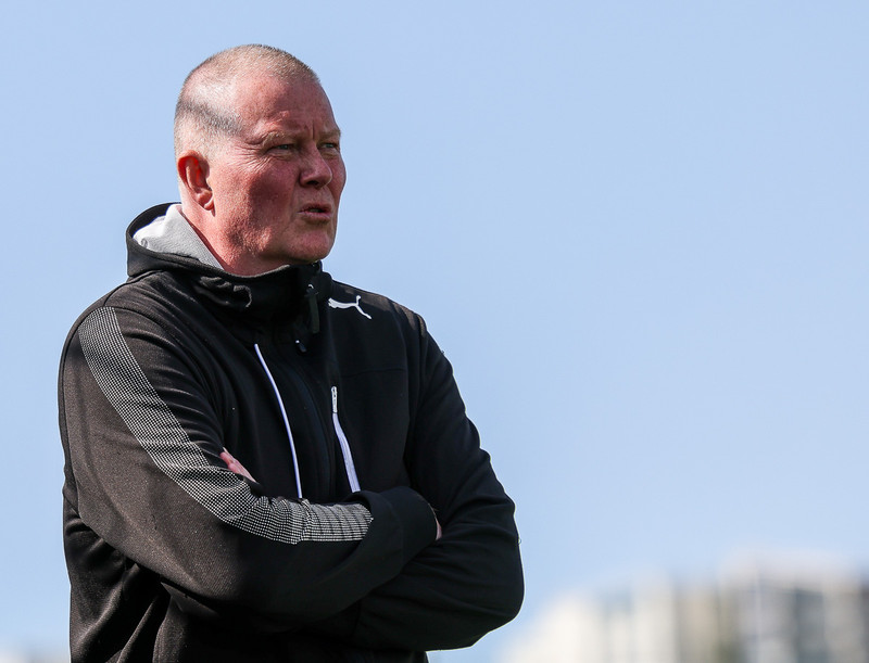 Heimir Þorsteinsson á hliðarlínunni í sumar.