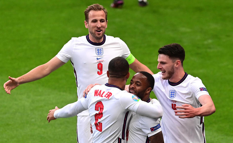 England mætir Þýskalandi.