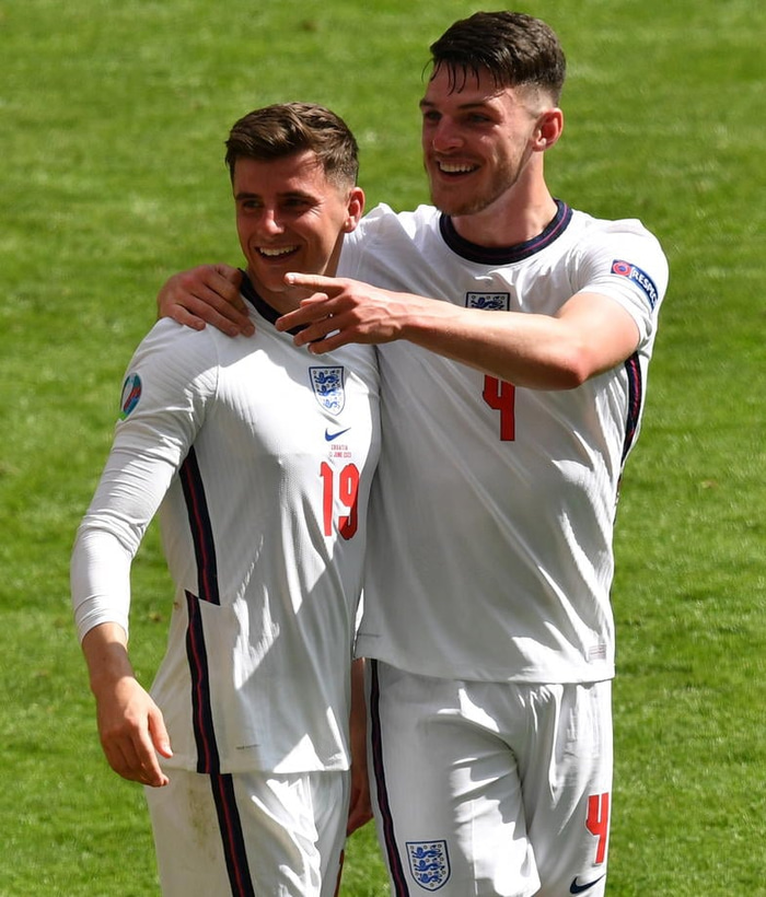 Mason Mount og Declan Rice eru tveir af heitustu bitum sumarsins.