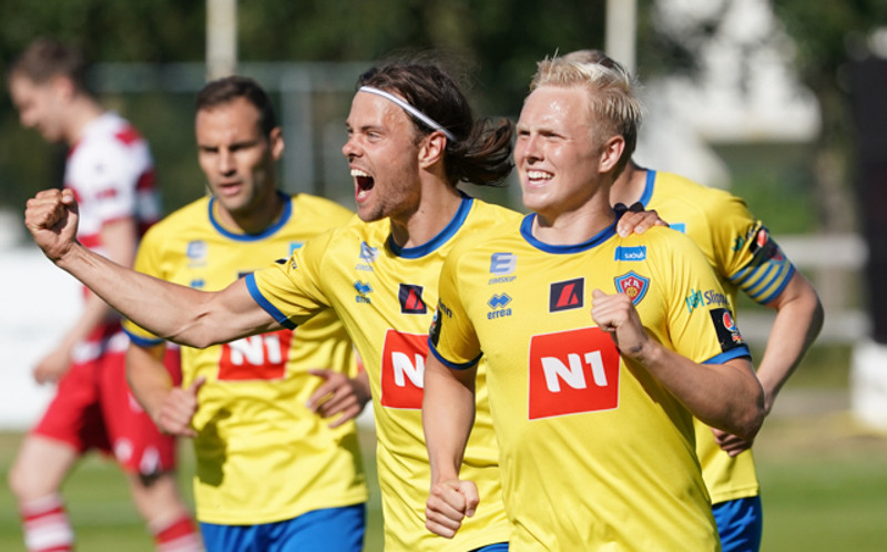 Sjáðu mörkin: Glæsilegt skot Daníels og sigurmark Lennon