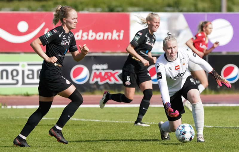 Myndaveisla: Valur vann Þór/KA 1 - 3