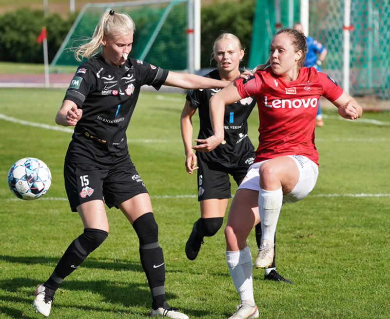 Myndaveisla: Valur vann Þór/KA 1 - 3