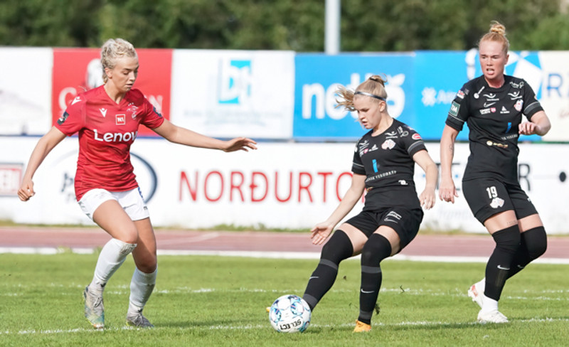 Myndaveisla: Valur vann Þór/KA 1 - 3
