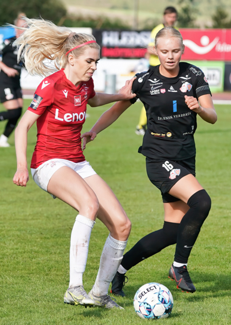 Myndaveisla: Valur vann Þór/KA 1 - 3