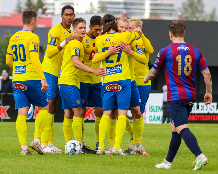 Ásgeir Sigurgeirsson skroaði sigurmark KA gegn Leikni.