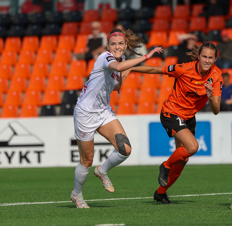 Myndaveisla: Valur skoraði fimm gegn Fylki