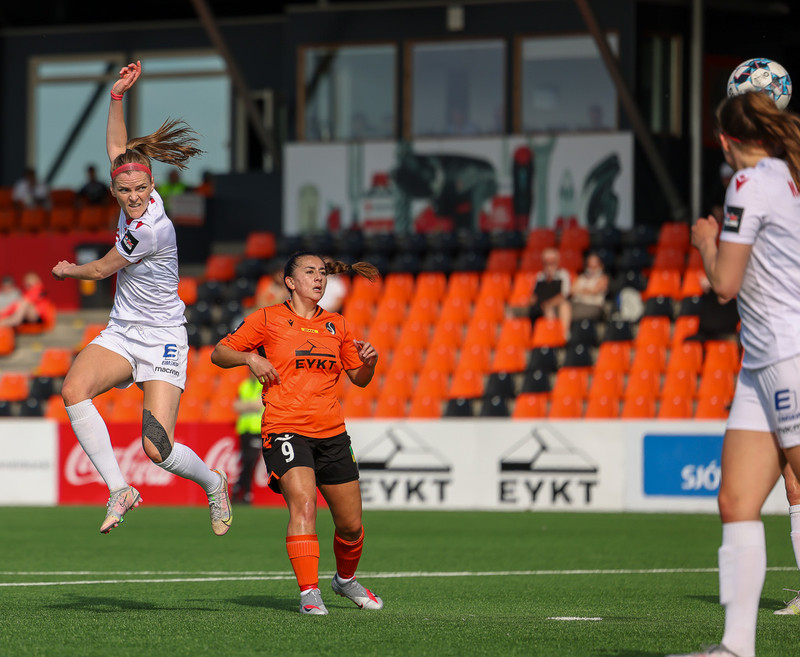 Myndaveisla: Valur skoraði fimm gegn Fylki