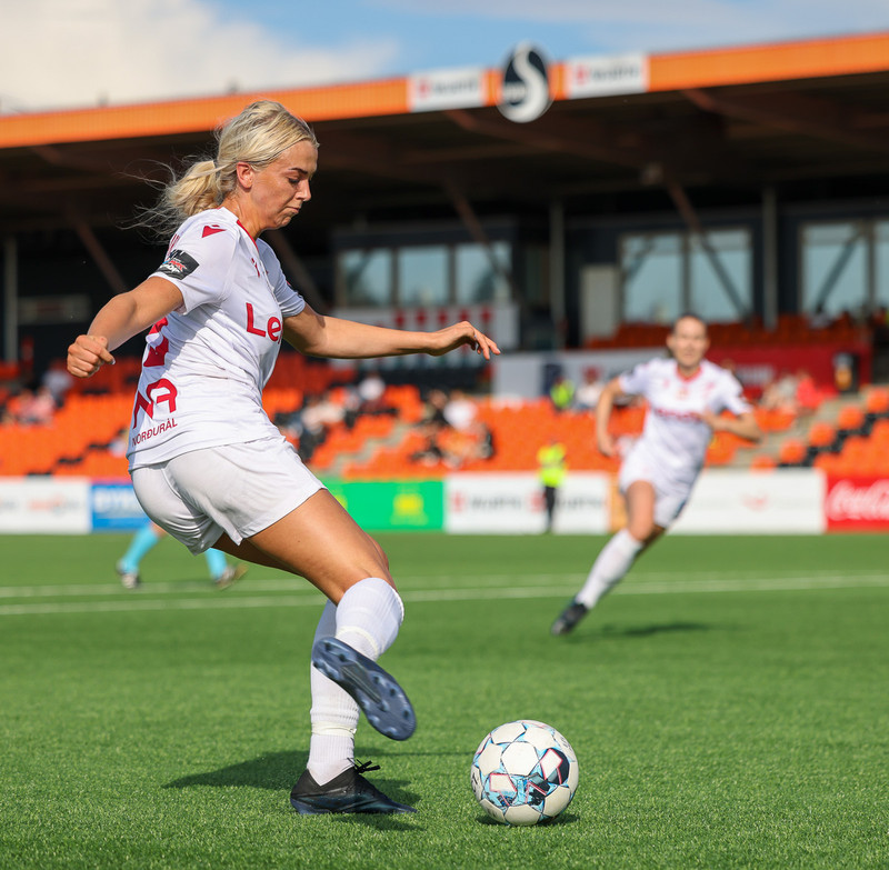 Myndaveisla: Valur skoraði fimm gegn Fylki