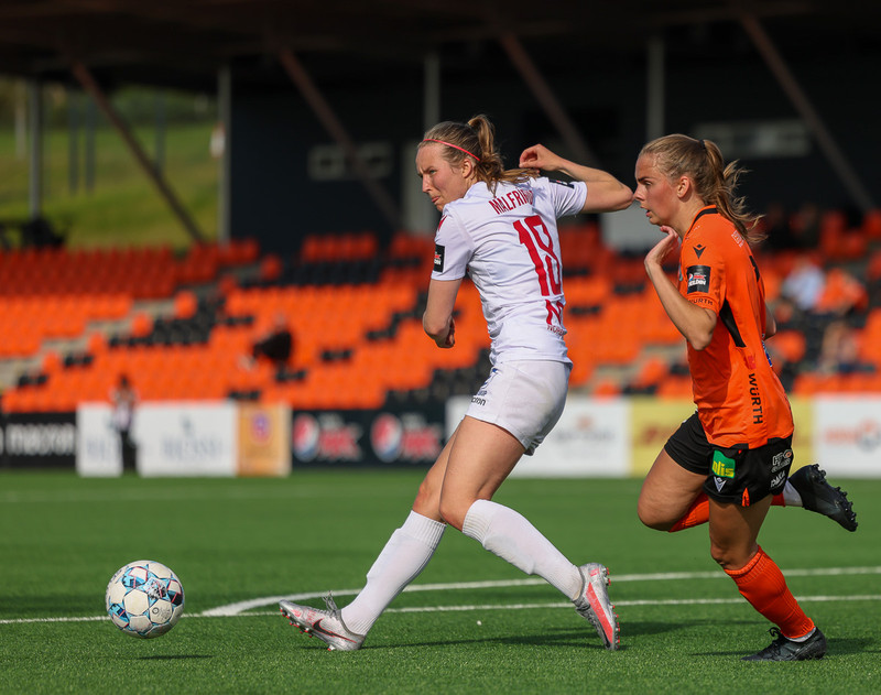 Myndaveisla: Valur skoraði fimm gegn Fylki