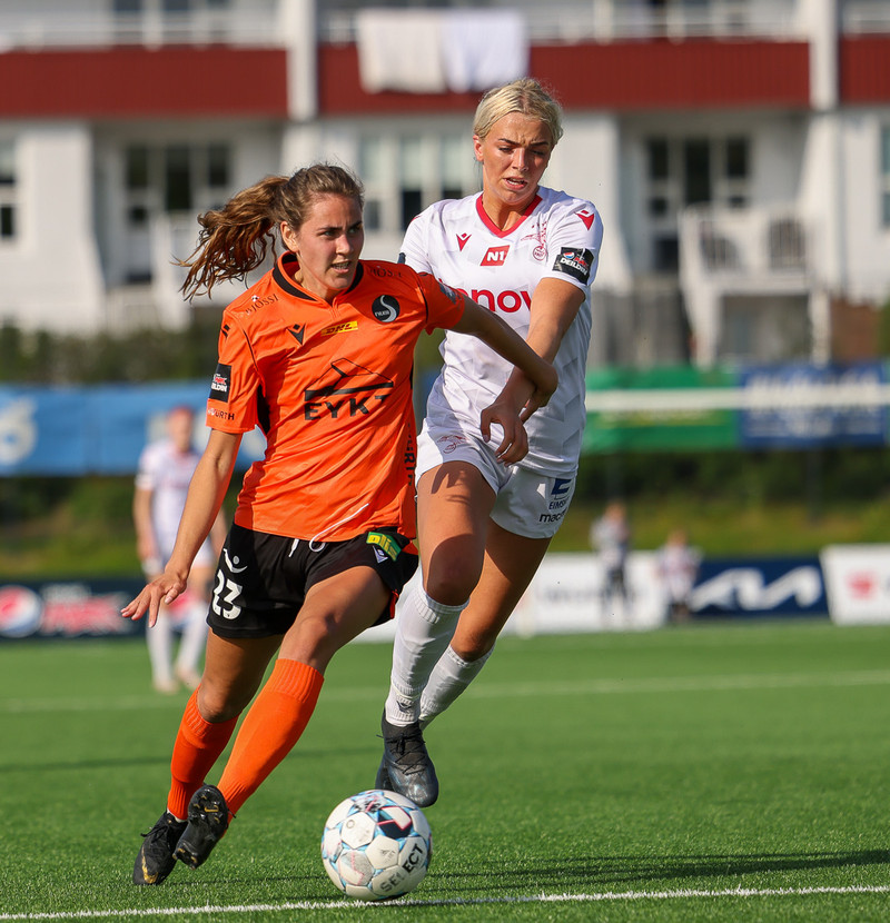 Myndaveisla: Valur skoraði fimm gegn Fylki