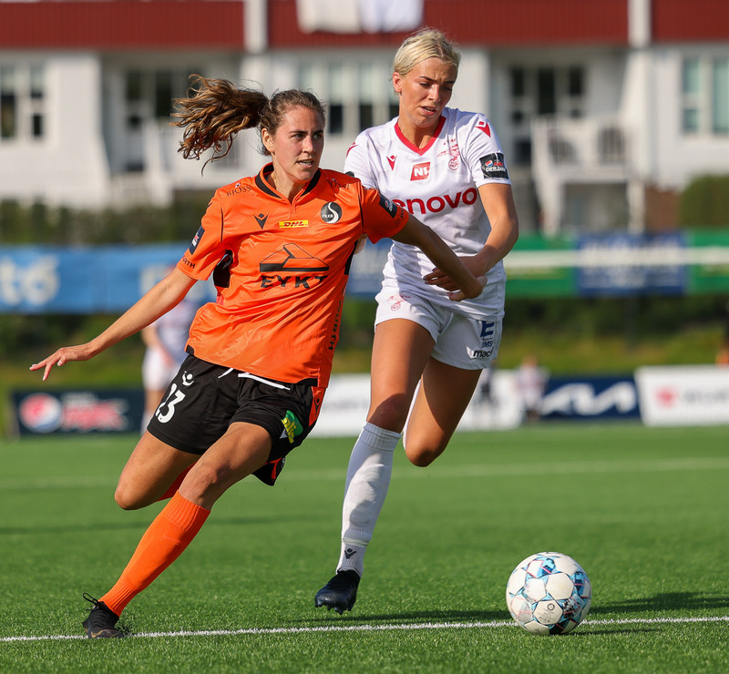 Myndaveisla: Valur skoraði fimm gegn Fylki