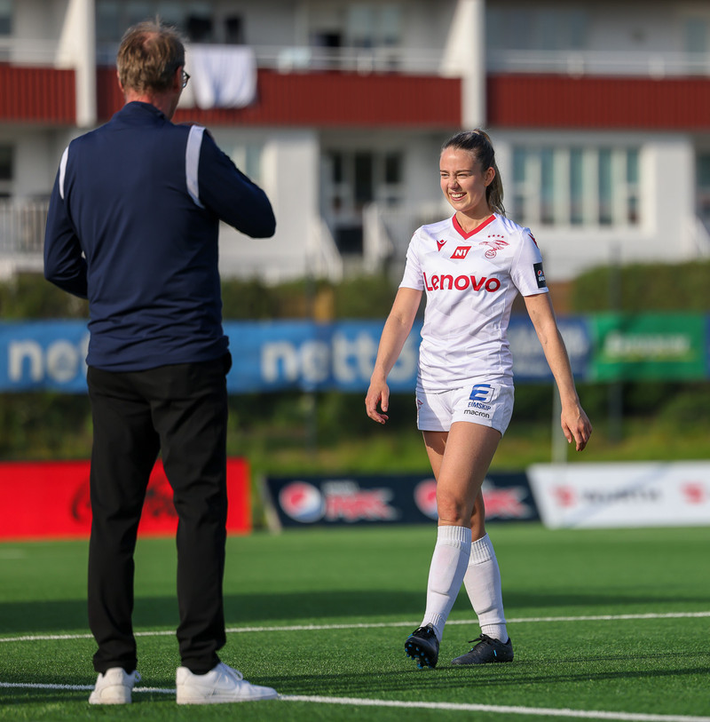 Myndaveisla: Valur skoraði fimm gegn Fylki