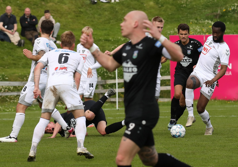 Myndaveisla: ÍBV vann Aftureldingu í eyjum