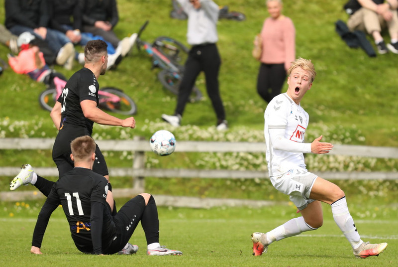 Myndaveisla: ÍBV vann Aftureldingu í eyjum