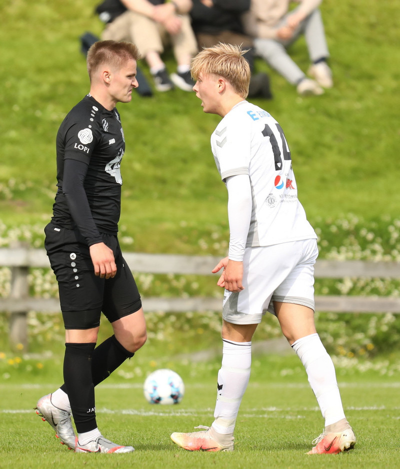 Myndaveisla: ÍBV vann Aftureldingu í eyjum