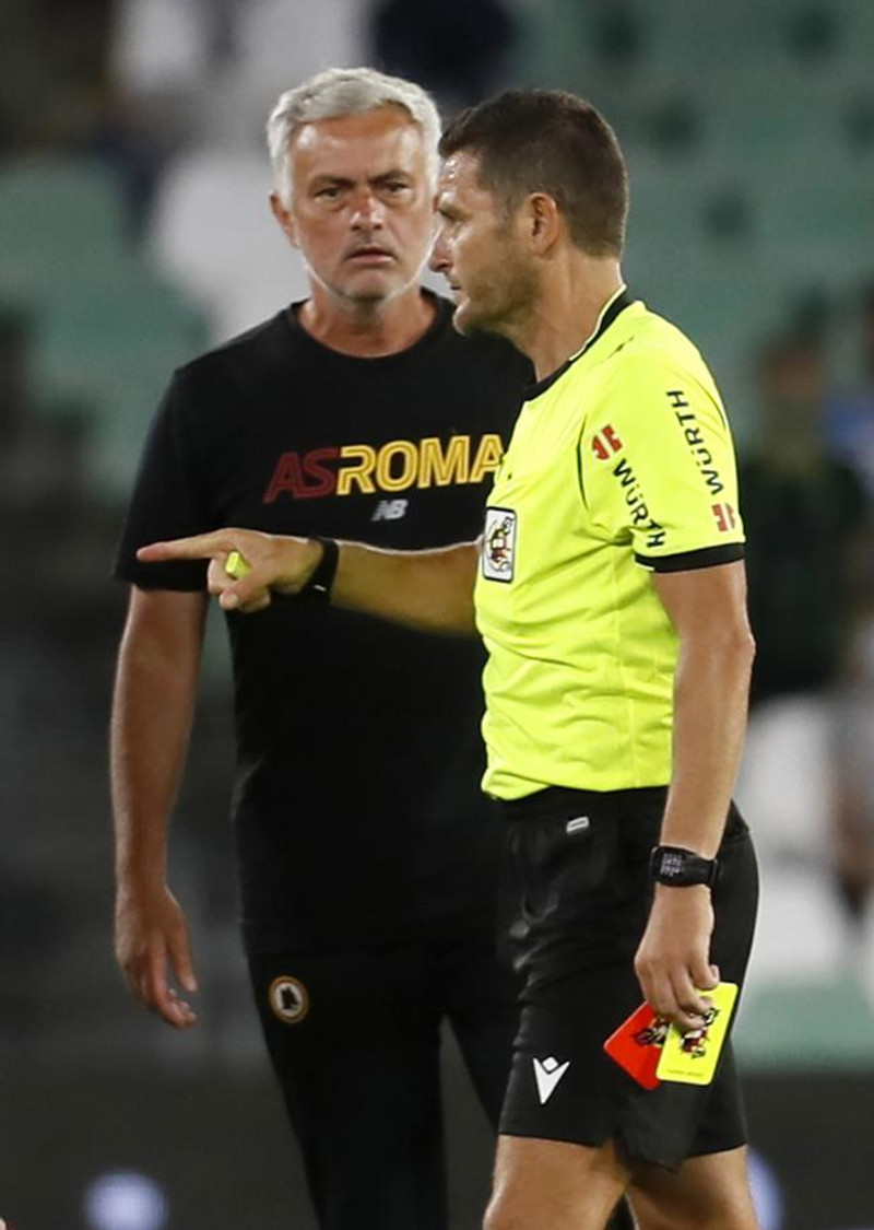 Mourinho hundfúll þrátt fyrir stórsigur