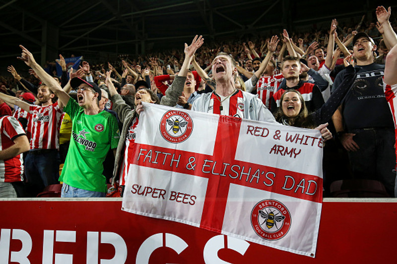 Það er mikil stemning á heimaleikjum Brentford.