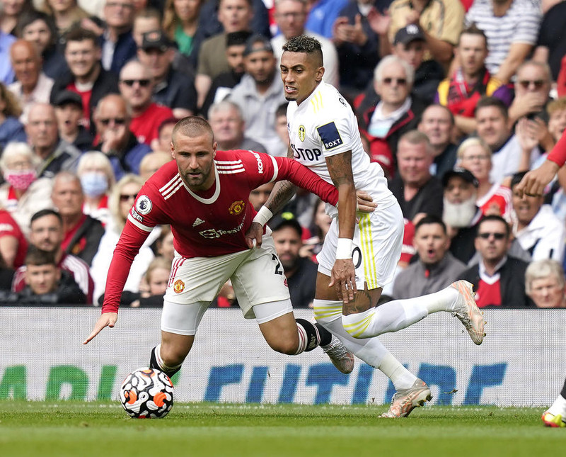 Vörn: Luke Shaw (Man Utd) - Skapaði heilmikið fyrir samherja sína.