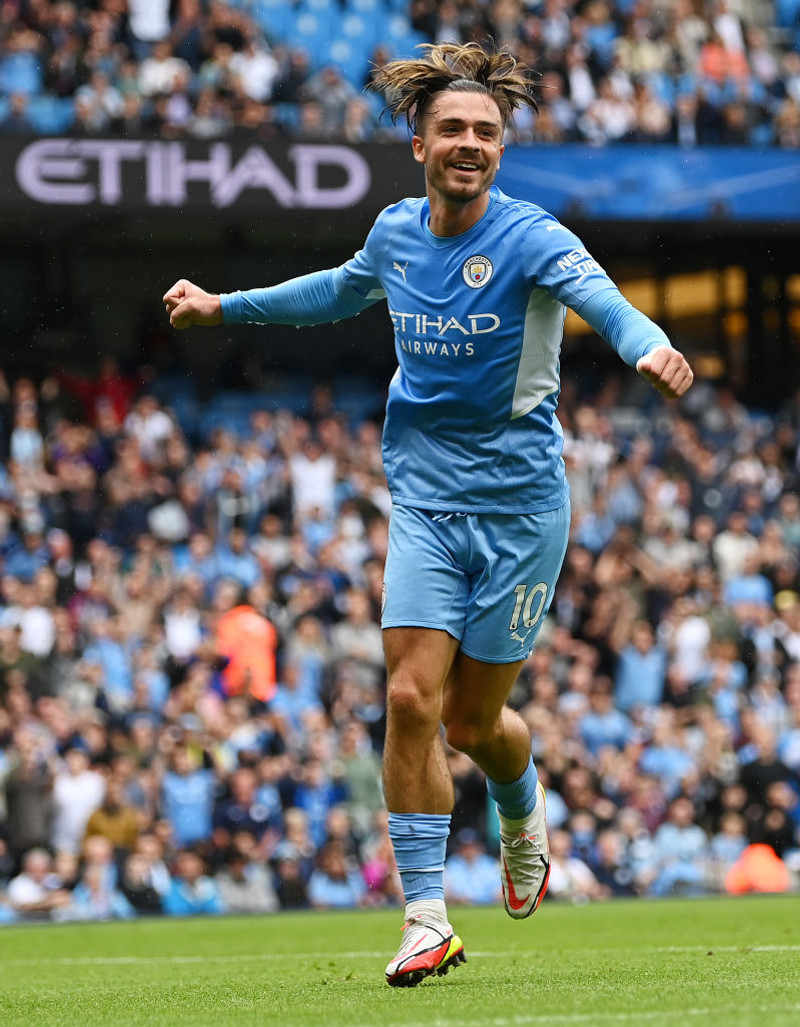 <b>10. Jack Grealish (Man City)</b> - Keyptur fyrir 100 milljónir punda frá Aston Villa. Hefur staðið sig ágætlega í byrjun leiktíðar og verður bara betri.