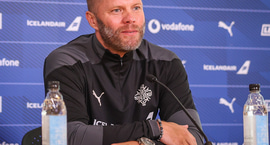 Eiður Smári fundaði með Selfossi