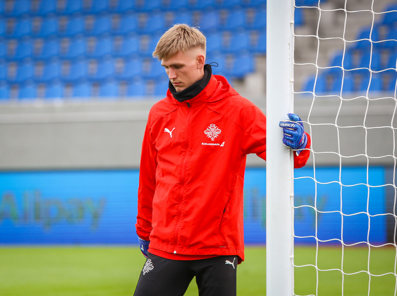 Schalke skoraði fimm - AZ þremur stigum frá Evrópu