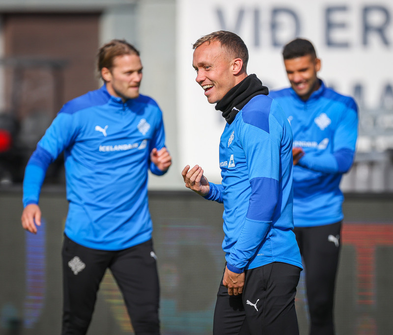 Birkir Bjarnason hringdi í Gumma til að láta hann vita af fundinum.