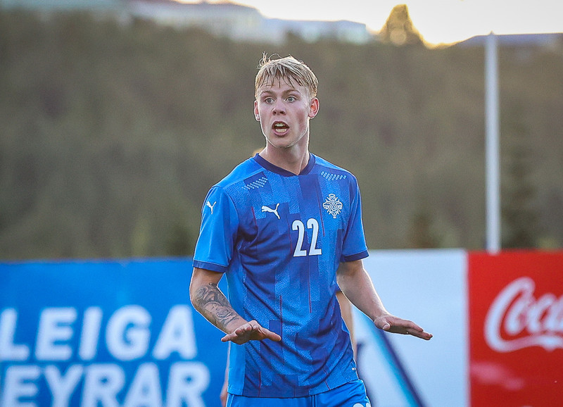 Í leik með U21 árs landsliðinu