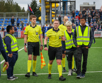 Hver ætlar að bjarga okkur í dag ef einhver ræðst á okkur?