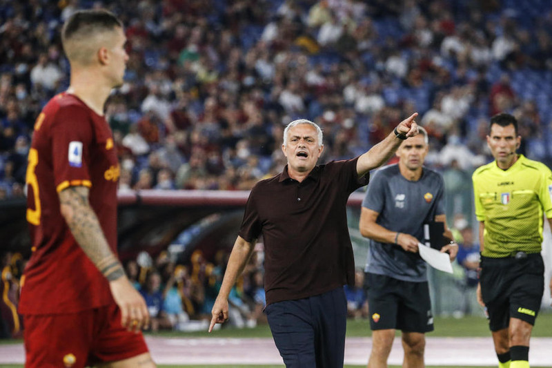 Mourinho: Til hamingju Napoli, titillinn er ykkar