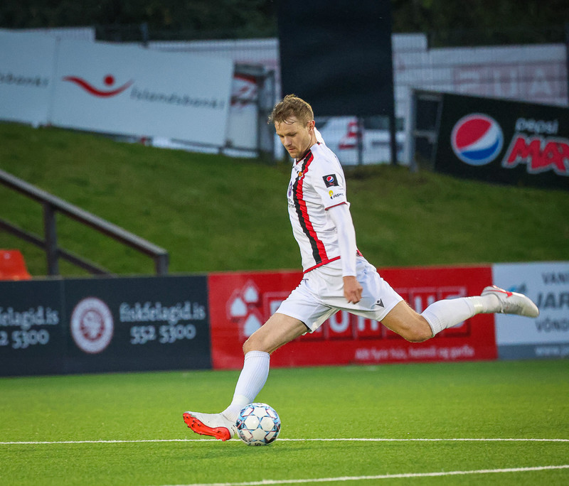 Halldór Smári Sigurðsson skorað þriðja mark Víkinga.