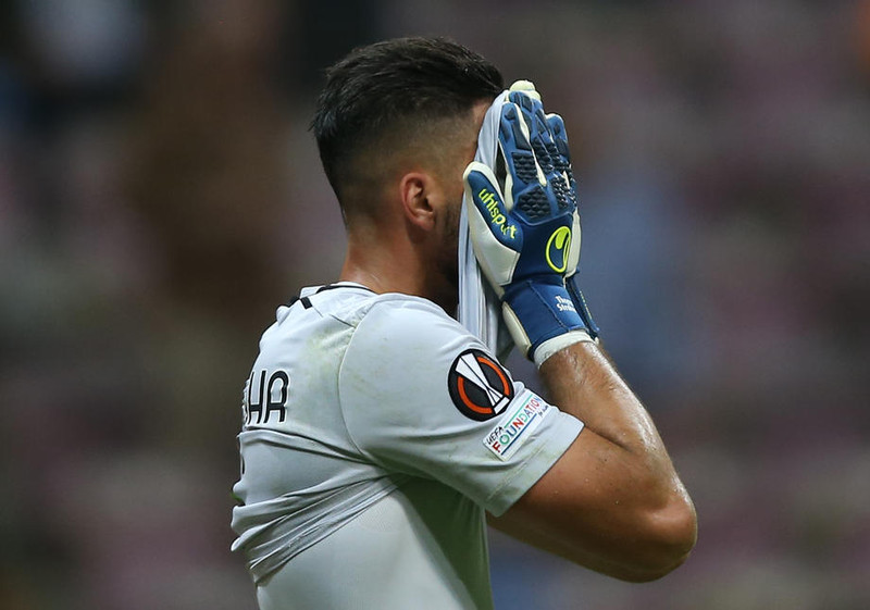 Thomas Strakosha var miður sín eftir mistökin gegn Galatasaray