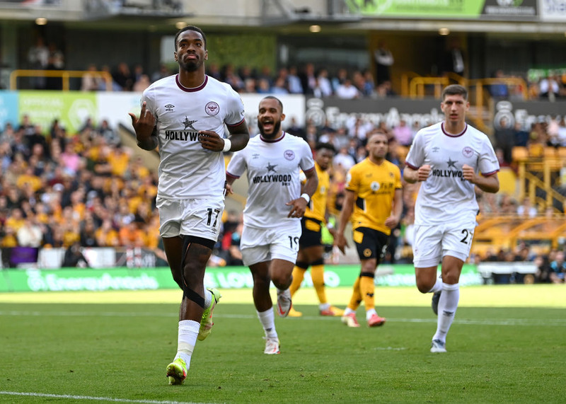 <b>8. Ivan Toney, Brentford</b> - Byrjaður að sýna að hann er sóknarmaður í úrvalsdeildarklassa.