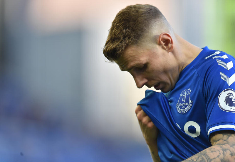 Lucas Digne skallaði boltann í eigið net