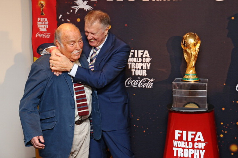 Greaves og Sir Geoff Hurst á góðri stundu.