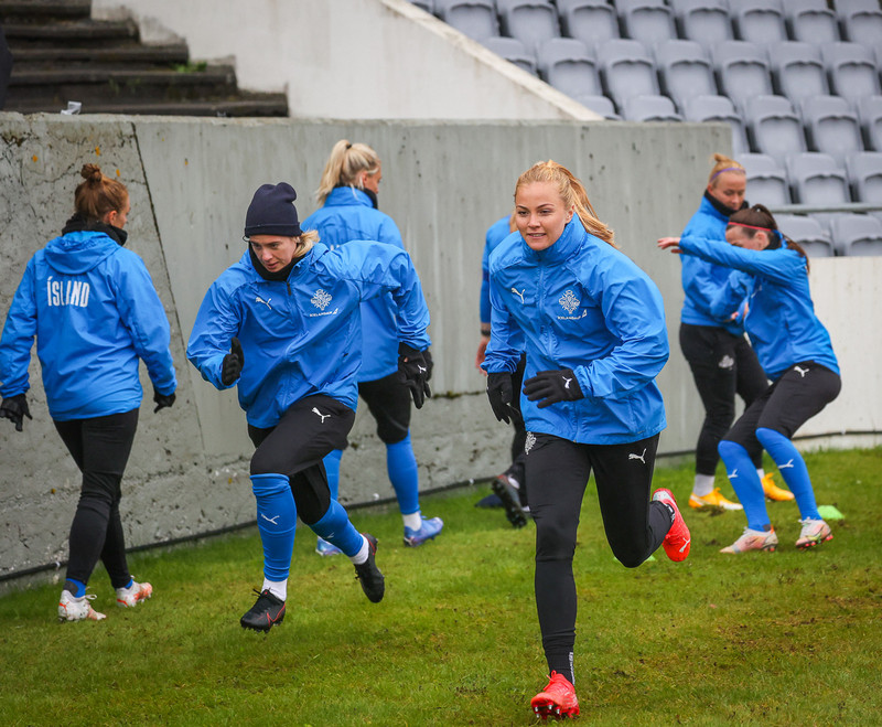 „Verðum að þora vera með boltann, þora að vera við sjálfar á vellinum"
