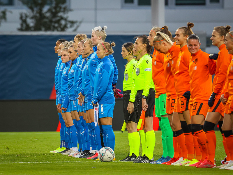 Myndaveisla 1: Holland vann Ísland á Laugardalsvelli