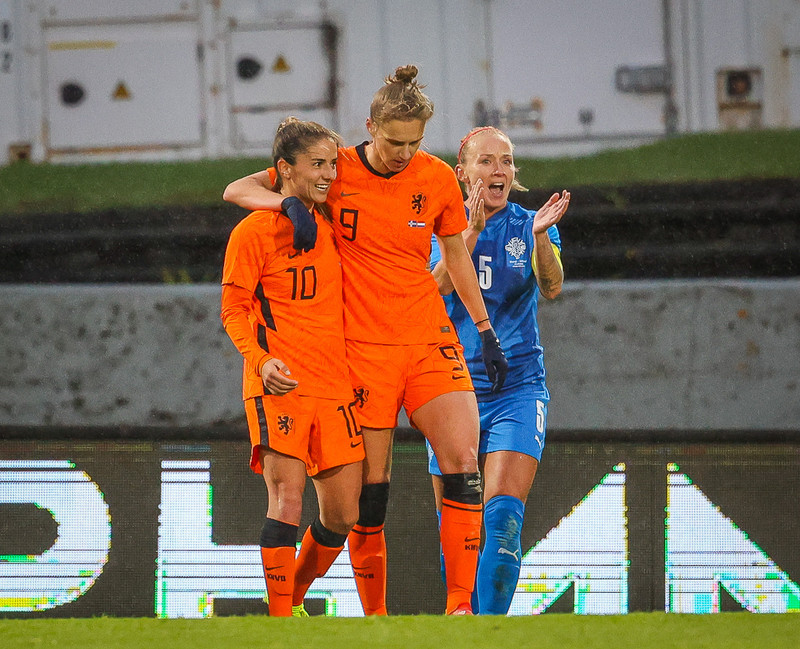 Myndaveisla 1: Holland vann Ísland á Laugardalsvelli