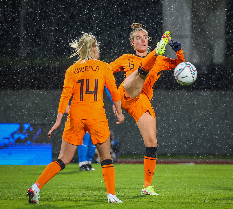 Myndaveisla 1: Holland vann Ísland á Laugardalsvelli