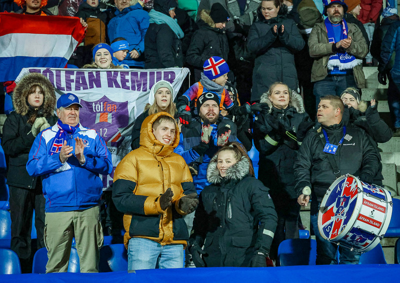 Myndaveisla 1: Holland vann Ísland á Laugardalsvelli