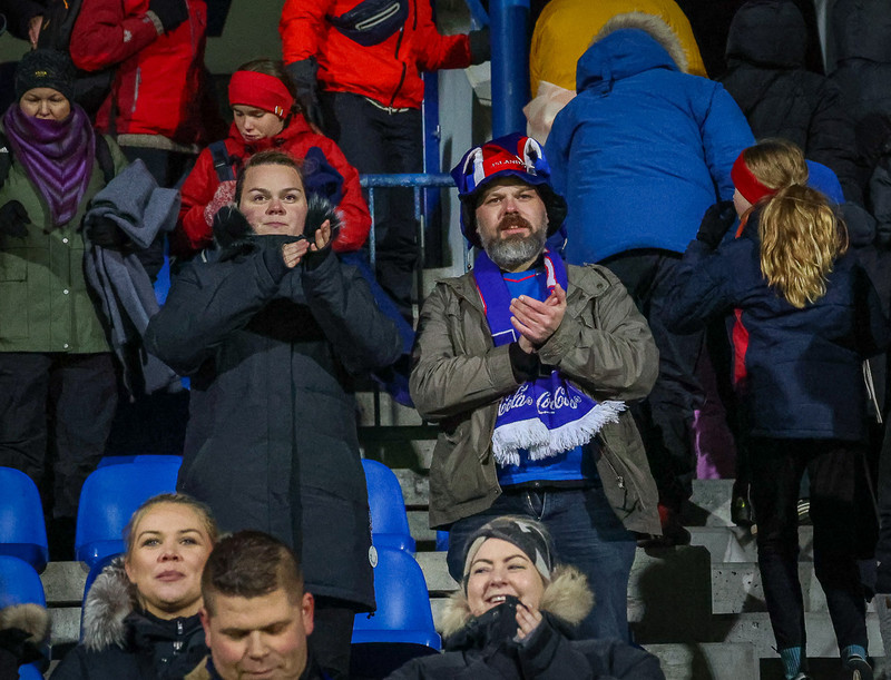 Myndaveisla 1: Holland vann Ísland á Laugardalsvelli