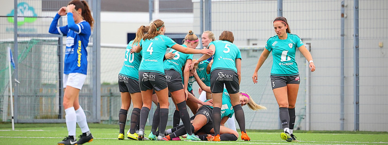 <span style='color: purple;'>Lið ársins og bestu leikmenn í 2.deild kvenna 2021</span>