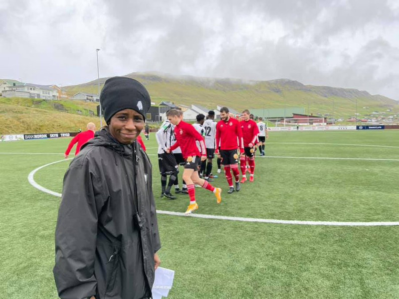 Fyrsta konan sem þjálfar karla í efstu deild í Færeyjum