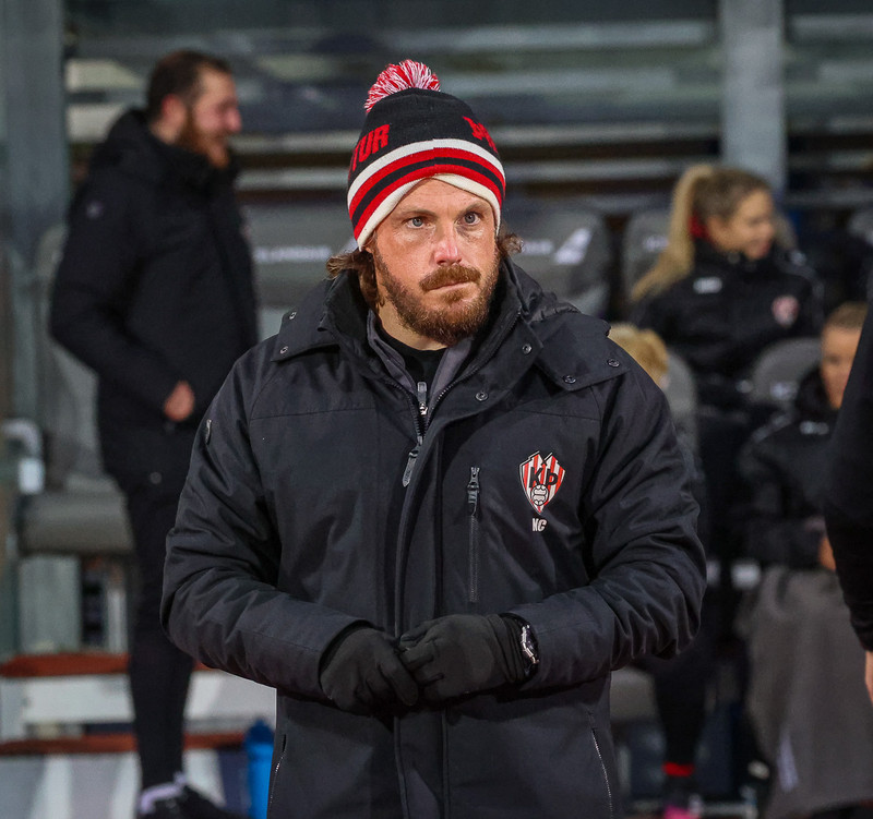 Nik Chamberlain - þjálfarinn.