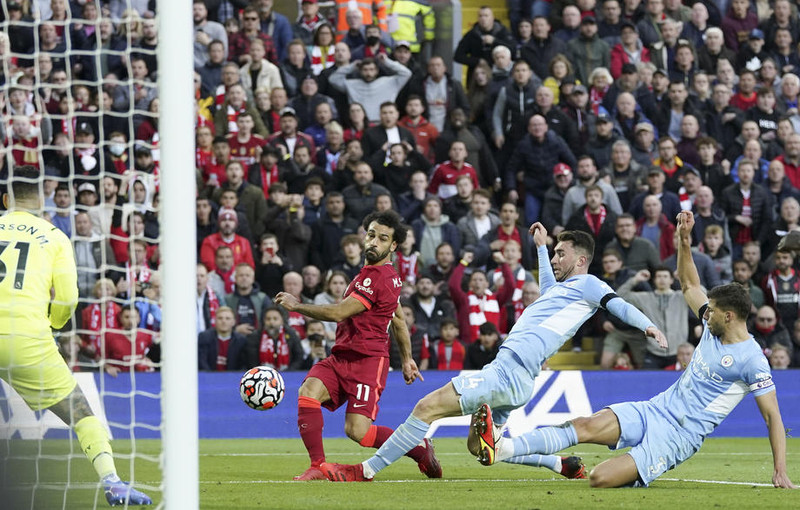 Deildabikarinn: Liverpool fer á Etihad - Burnley heimsækir Man Utd